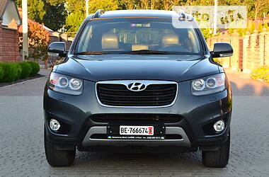 Внедорожник / Кроссовер Hyundai Santa FE 2013 в Ровно