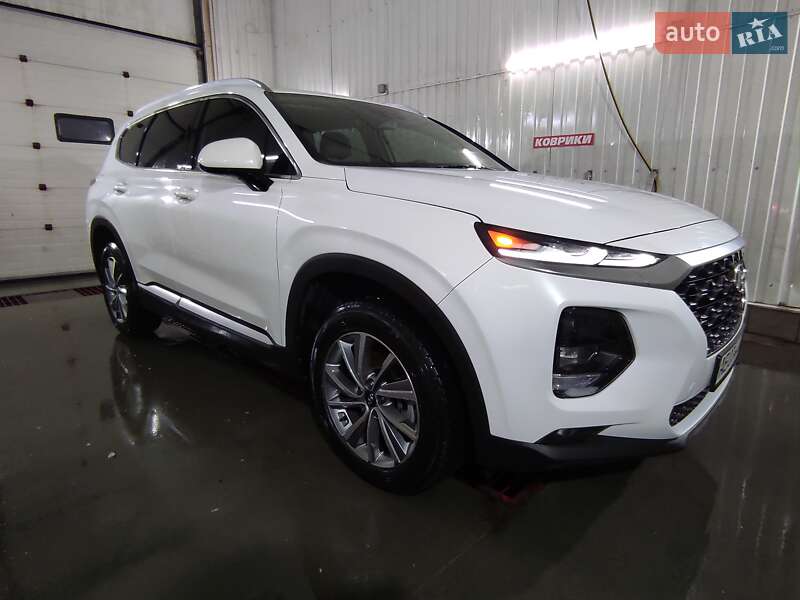 Позашляховик / Кросовер Hyundai Santa FE 2019 в Синельниковому