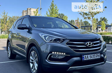 Внедорожник / Кроссовер Hyundai Santa FE 2016 в Киеве