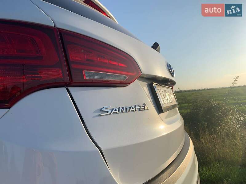Позашляховик / Кросовер Hyundai Santa FE 2016 в Одесі