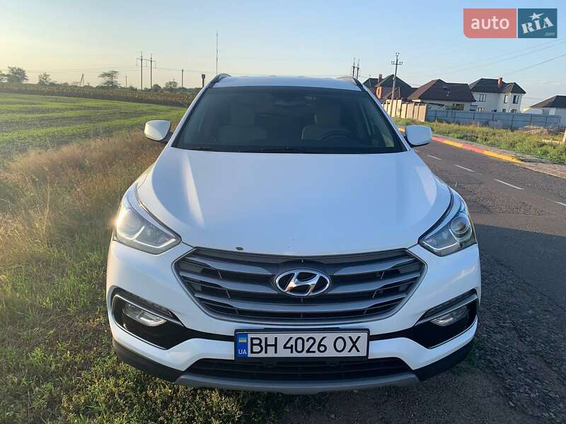 Позашляховик / Кросовер Hyundai Santa FE 2016 в Одесі