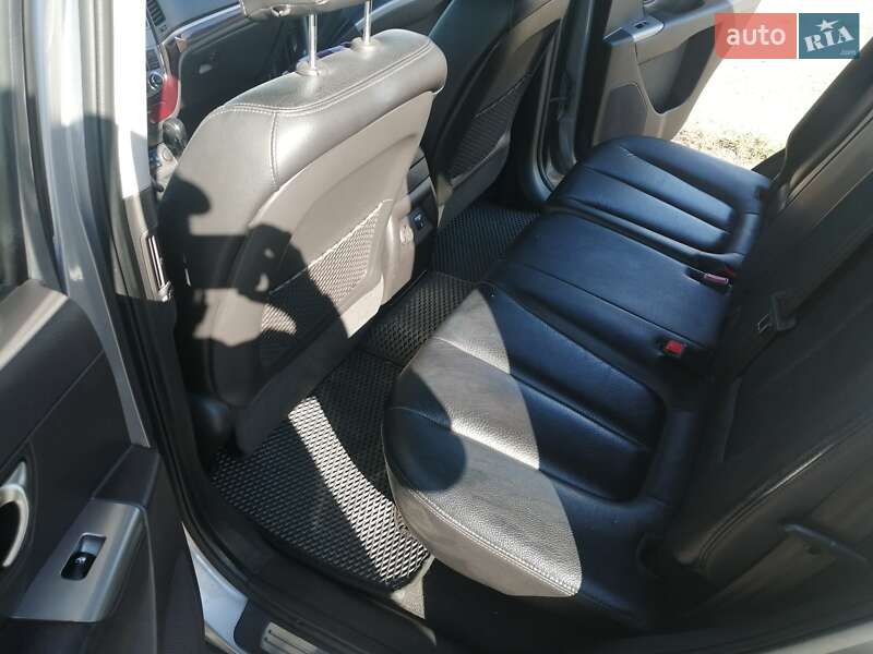 Позашляховик / Кросовер Hyundai Santa FE 2010 в Києві