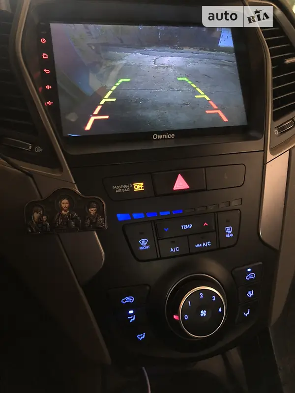 Внедорожник / Кроссовер Hyundai Santa FE 2015 в 