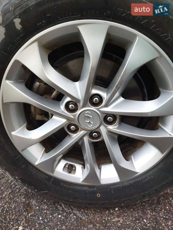 Внедорожник / Кроссовер Hyundai Santa FE 2018 в Великой Александровке