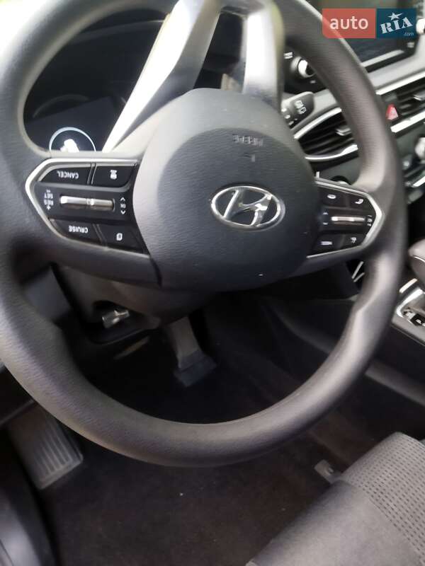 Внедорожник / Кроссовер Hyundai Santa FE 2018 в Великой Александровке