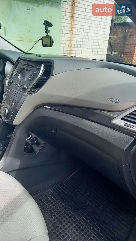 Позашляховик / Кросовер Hyundai Santa FE 2013 в Чернігові