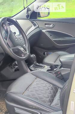 Позашляховик / Кросовер Hyundai Santa FE 2015 в Кривому Розі