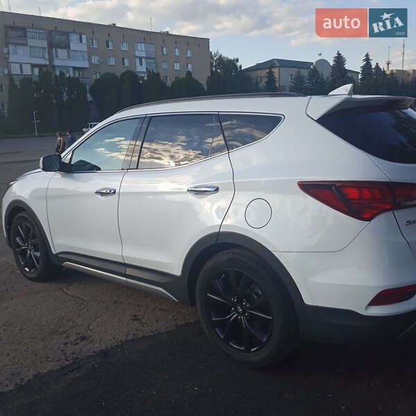 Позашляховик / Кросовер Hyundai Santa FE 2016 в Мені