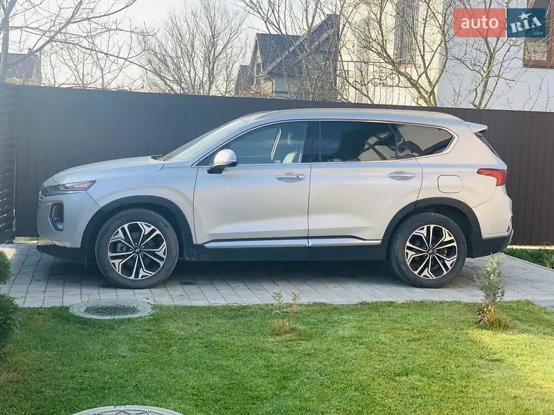 Hyundai Santa FE