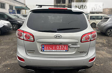 Внедорожник / Кроссовер Hyundai Santa FE 2011 в Ровно