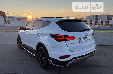 Внедорожник / Кроссовер Hyundai Santa FE 2015 в Одессе