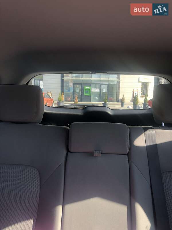 Внедорожник / Кроссовер Hyundai Santa FE 2015 в Тернополе фото 12 Внедорожник / Кроссовер Hyundai Santa FE 2015 в Тернополе