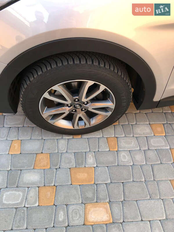 Універсал Hyundai Santa FE 2012 в Новоселиці фото 3 Універсал Hyundai Santa FE 2012 в Новоселиці