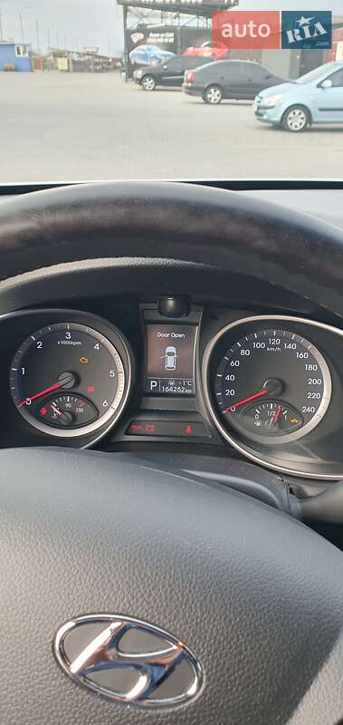 Внедорожник / Кроссовер Hyundai Santa FE 2013 в Запорожье