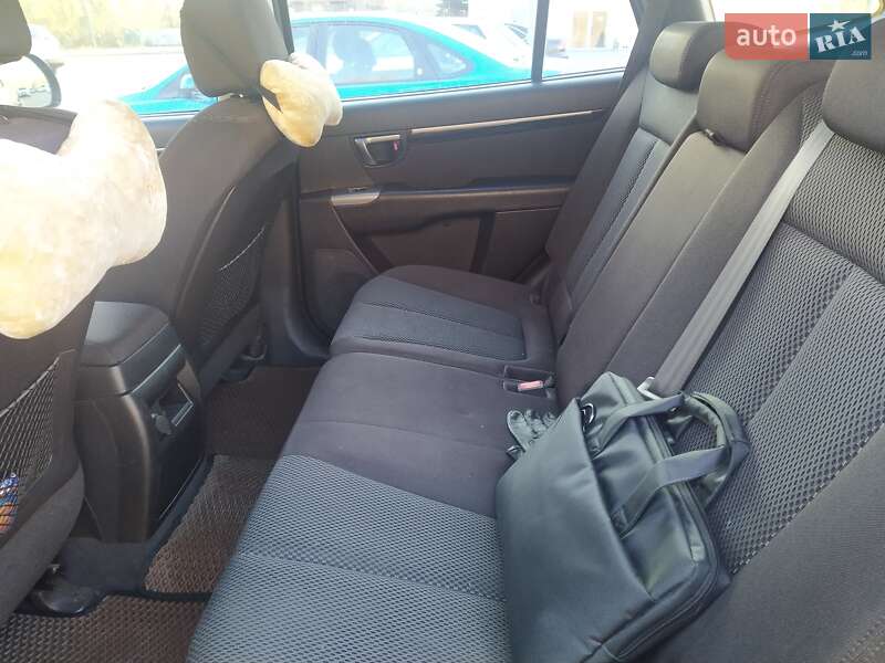 Позашляховик / Кросовер Hyundai Santa FE 2011 в Сумах