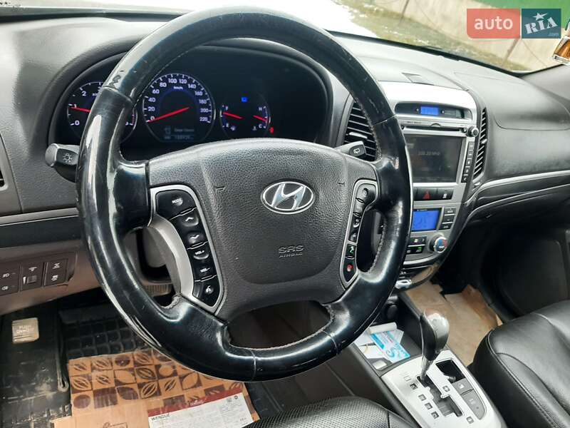 Позашляховик / Кросовер Hyundai Santa FE 2011 в Кам'янець-Подільському
