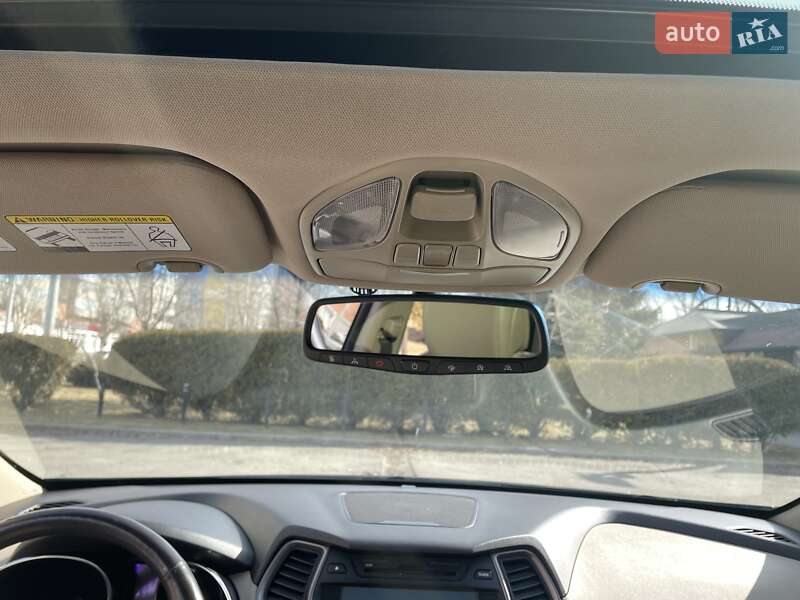 Позашляховик / Кросовер Hyundai Santa FE 2012 в Дніпрі