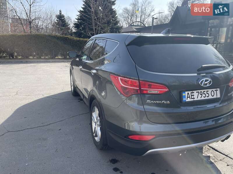 Позашляховик / Кросовер Hyundai Santa FE 2012 в Дніпрі