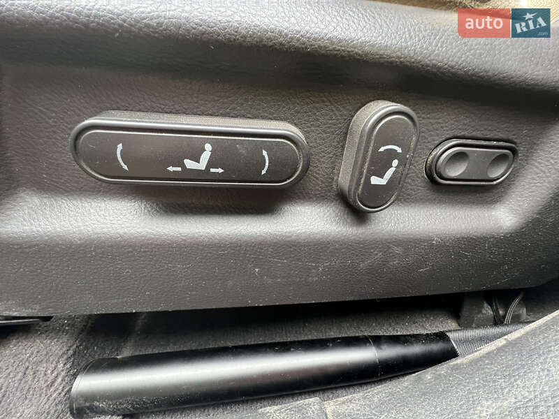 Внедорожник / Кроссовер Hyundai Santa FE 2010 в Барышевке