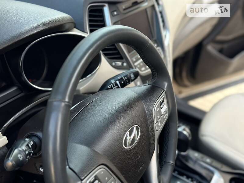 Внедорожник / Кроссовер Hyundai Santa FE 2013 в Одессе