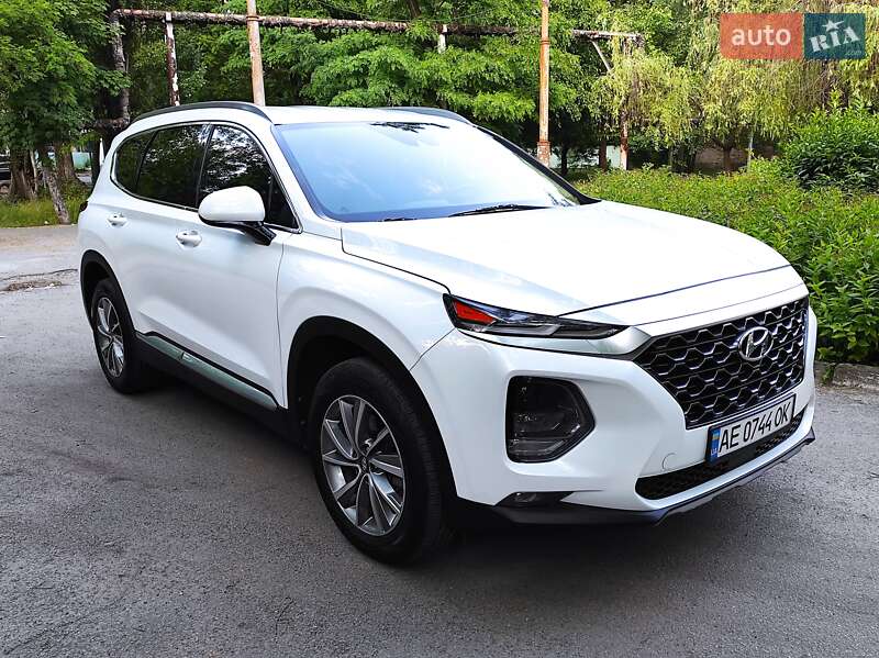 Позашляховик / Кросовер Hyundai Santa FE 2019 в Синельниковому