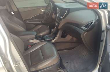 Внедорожник / Кроссовер Hyundai Santa FE 2013 в 