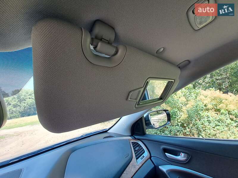 Позашляховик / Кросовер Hyundai Santa FE 2017 в Чорнобаї