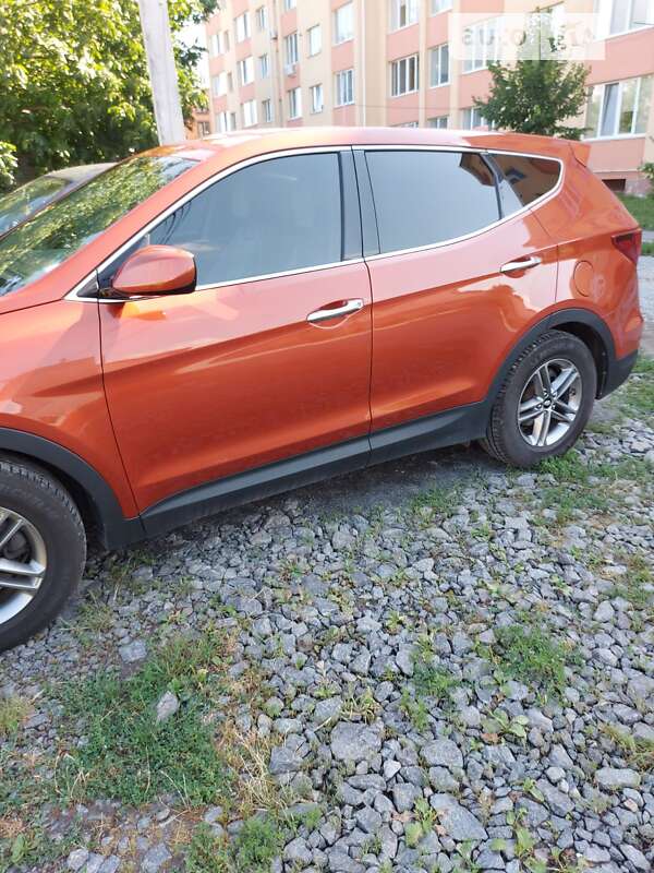 Позашляховик / Кросовер Hyundai Santa FE 2015 в Вінниці