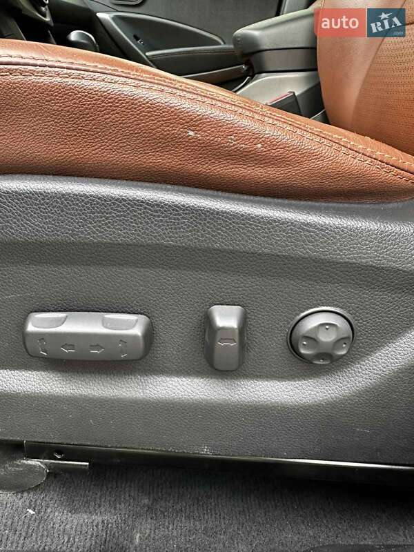 Позашляховик / Кросовер Hyundai Santa FE 2014 в Львові