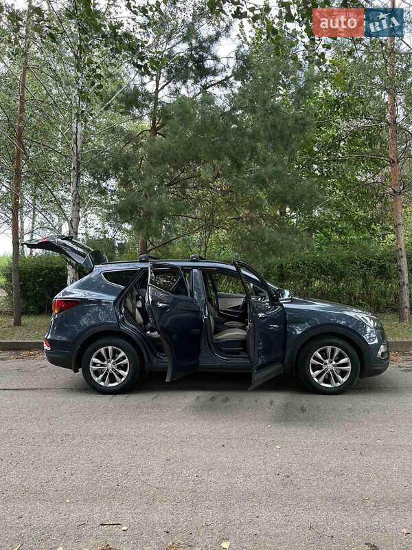 Позашляховик / Кросовер Hyundai Santa FE 2016 в Кропивницькому