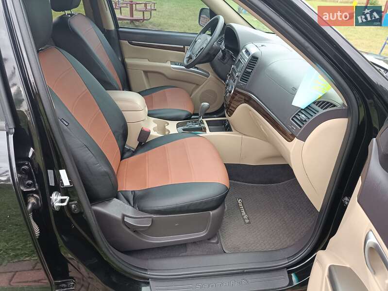 Позашляховик / Кросовер Hyundai Santa FE 2012 в Дубні