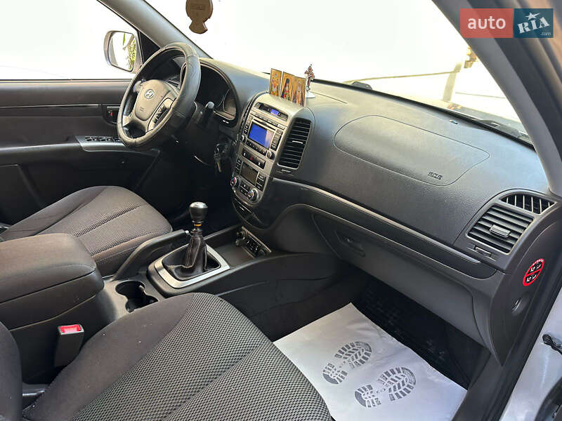 Позашляховик / Кросовер Hyundai Santa FE 2011 в Ужгороді фото 9 Позашляховик / Кросовер Hyundai Santa FE 2011 в Ужгороді