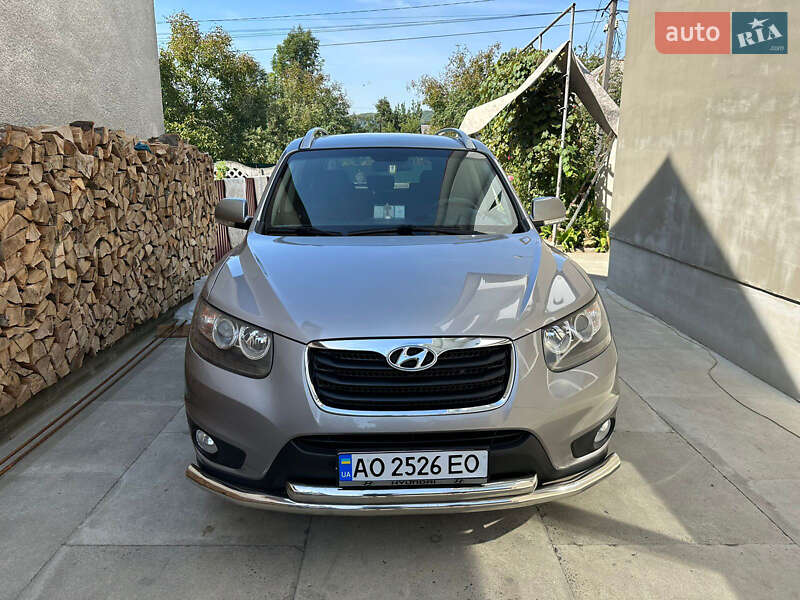 Позашляховик / Кросовер Hyundai Santa FE 2011 в Ужгороді фото 2 Позашляховик / Кросовер Hyundai Santa FE 2011 в Ужгороді