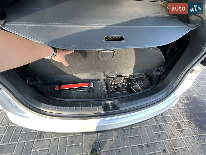 Внедорожник / Кроссовер Hyundai Santa FE 2014 в Днепре