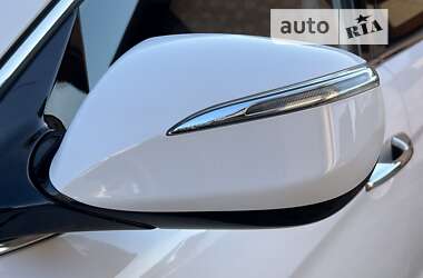 Внедорожник / Кроссовер Hyundai Santa FE 2013 в 
