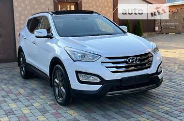 Внедорожник / Кроссовер Hyundai Santa FE 2013 в 