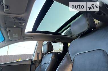Внедорожник / Кроссовер Hyundai Santa FE 2013 в 