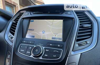 Внедорожник / Кроссовер Hyundai Santa FE 2013 в 
