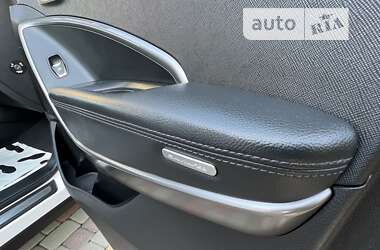 Внедорожник / Кроссовер Hyundai Santa FE 2013 в 