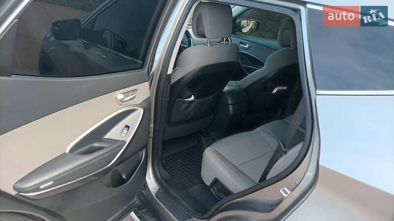 Позашляховик / Кросовер Hyundai Santa FE 2017 в Овручі