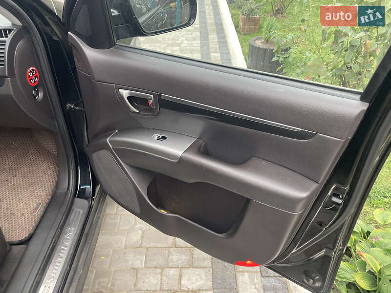 Позашляховик / Кросовер Hyundai Santa FE 2010 в Володимирі фото 26 Позашляховик / Кросовер Hyundai Santa FE 2010 в Володимирі