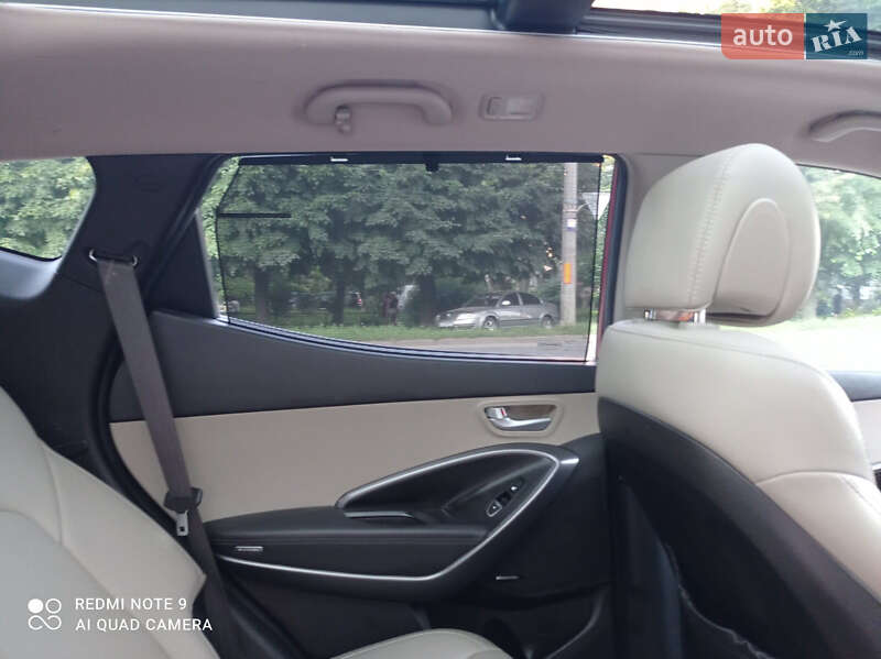 Позашляховик / Кросовер Hyundai Santa FE 2013 в Чернівцях