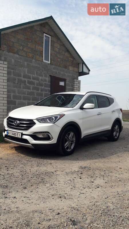 Внедорожник / Кроссовер Hyundai Santa FE 2017 в 