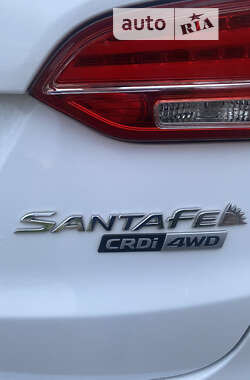 Позашляховик / Кросовер Hyundai Santa FE 2015 в 