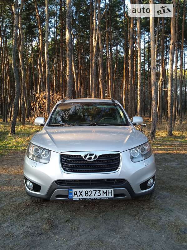 Внедорожник / Кроссовер Hyundai Santa FE 2012 в Горишних Плавнях