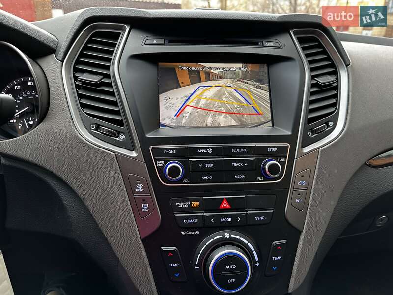 Позашляховик / Кросовер Hyundai Santa FE 2016 в Черкасах