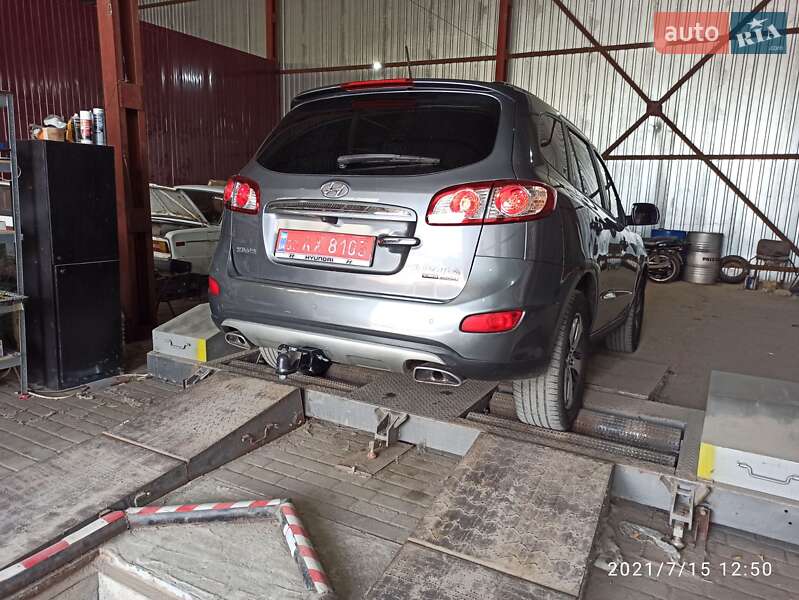 Позашляховик / Кросовер Hyundai Santa FE 2012 в Броварах