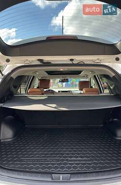 Внедорожник / Кроссовер Hyundai Santa FE 2013 в Киеве