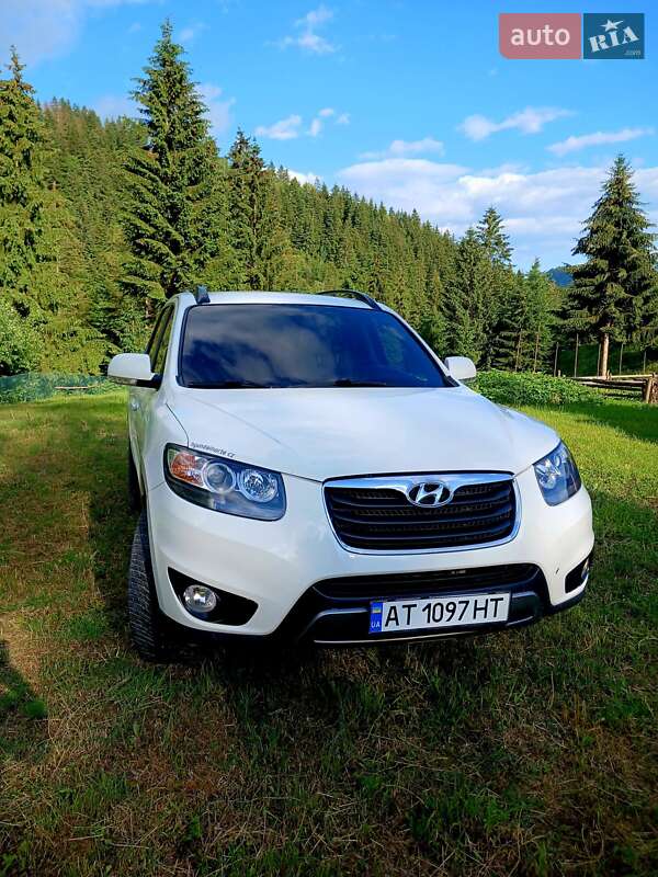 Внедорожник / Кроссовер Hyundai Santa FE 2011 в Верховине