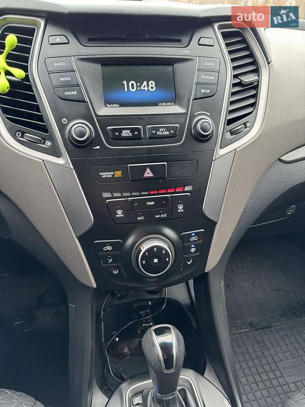 Внедорожник / Кроссовер Hyundai Santa FE 2015 в Подгайцах